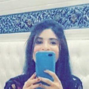 Meet your Posher, Ema